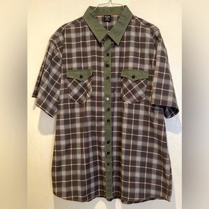 Men’s Verse Plaid Short Sleeve Button down Shirt